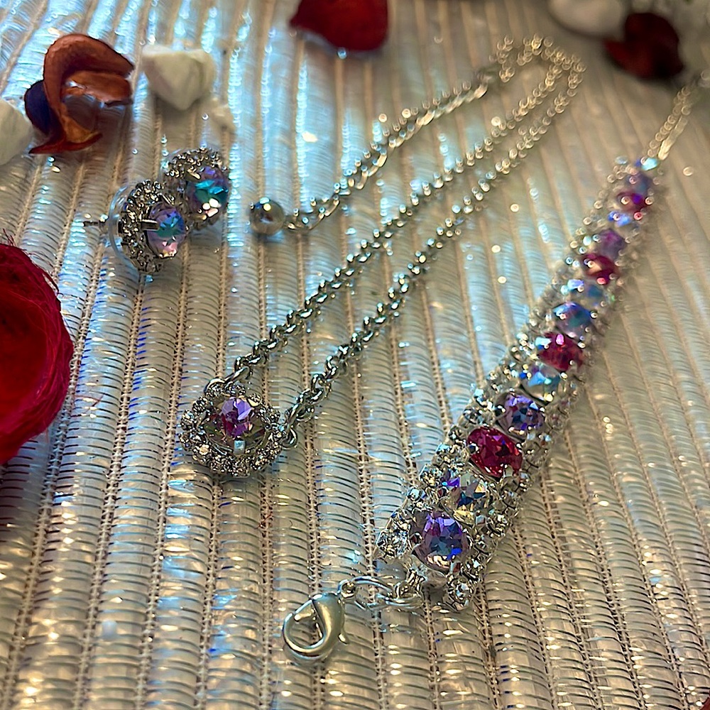 Sterling Silver Swarovski Halo Jewelry Set - Picture 5 of 15
